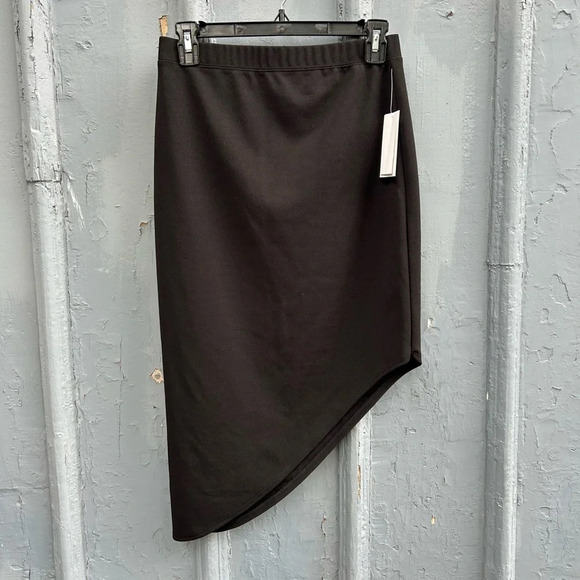 Halston Asymmetric Skirt, BNwT,  size xs - Picture 1 of 6